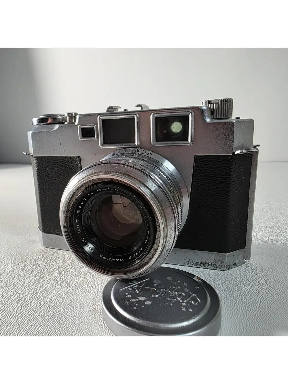 Aires 35 III L - H Coral 4.5cm f1.9 Film Camera For PARTS/REPAIR - AS IS